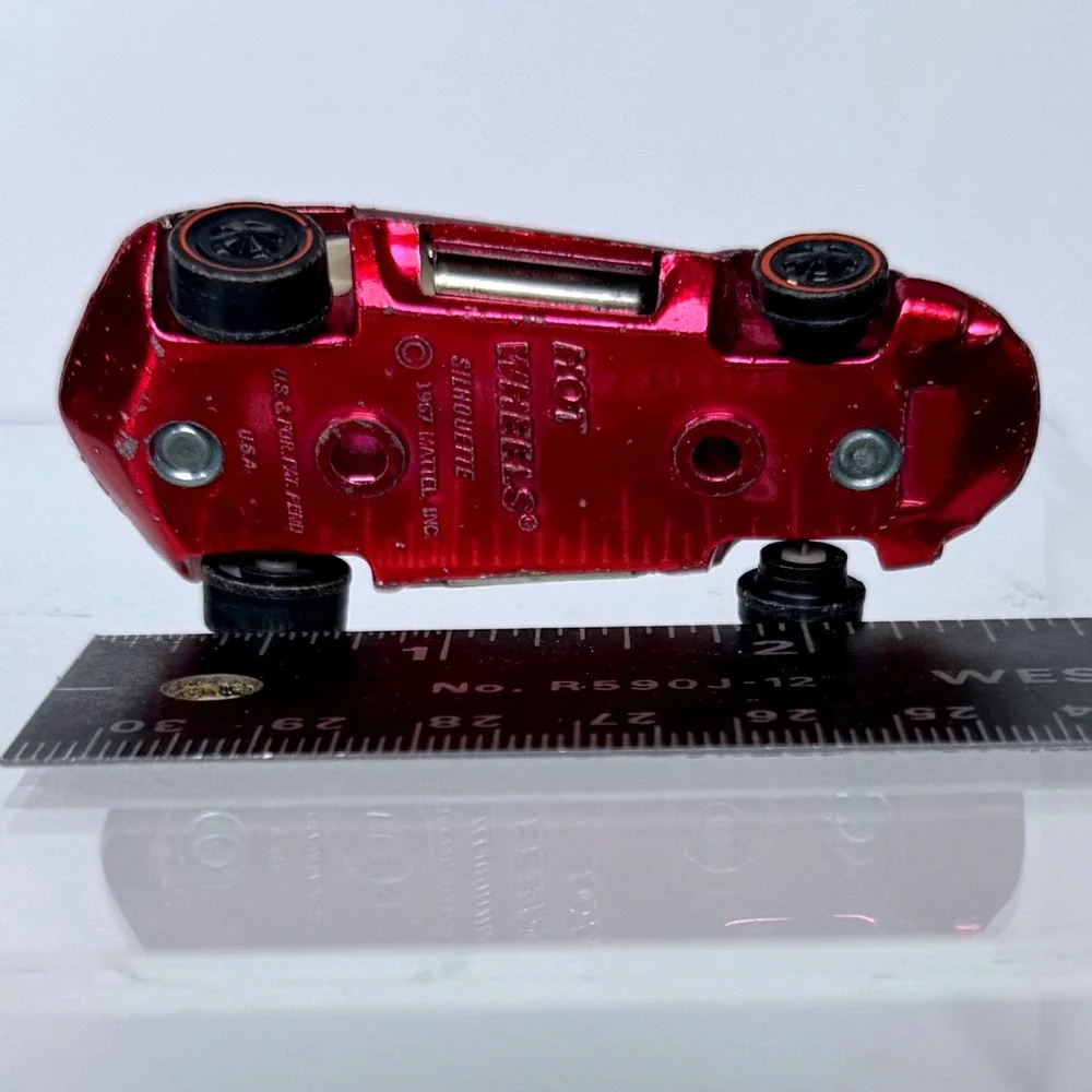 Hot Wheels Redline Silhouette 1967 Magenta Spectraflame Vintage Diecast Car